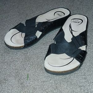 Abeo black slip on sandals  Sz 10